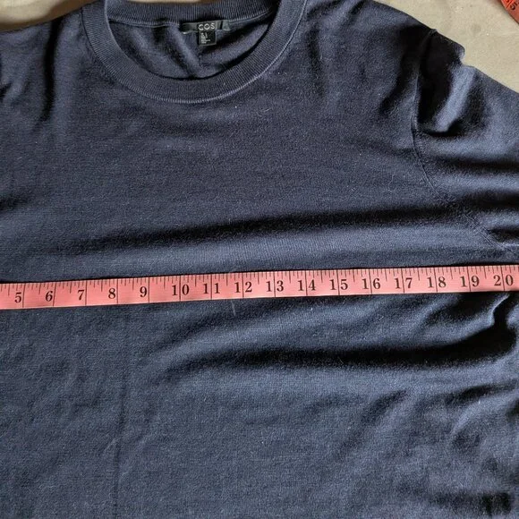 COS Basic wide-neck knit jumper | Navy - Picture 7 of 16